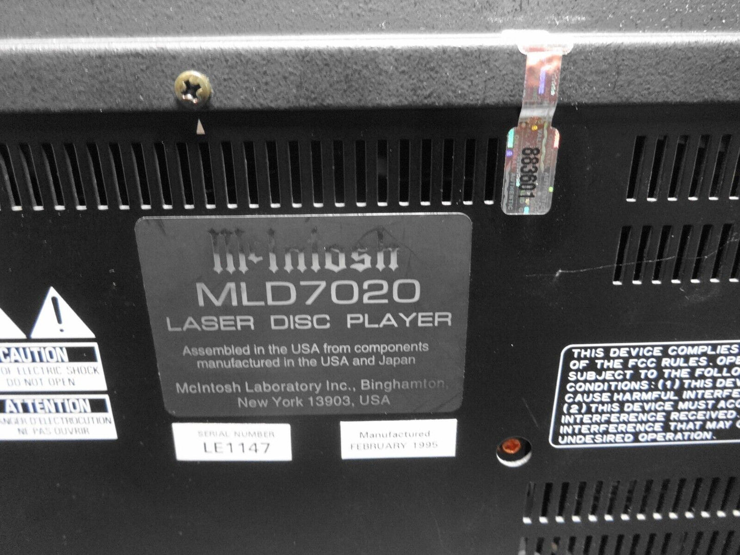 RARE VINTAGE MCINTOSH MLD7020 LASER DISK/CD PLAYER w/ AV Cables - *BROKEN*