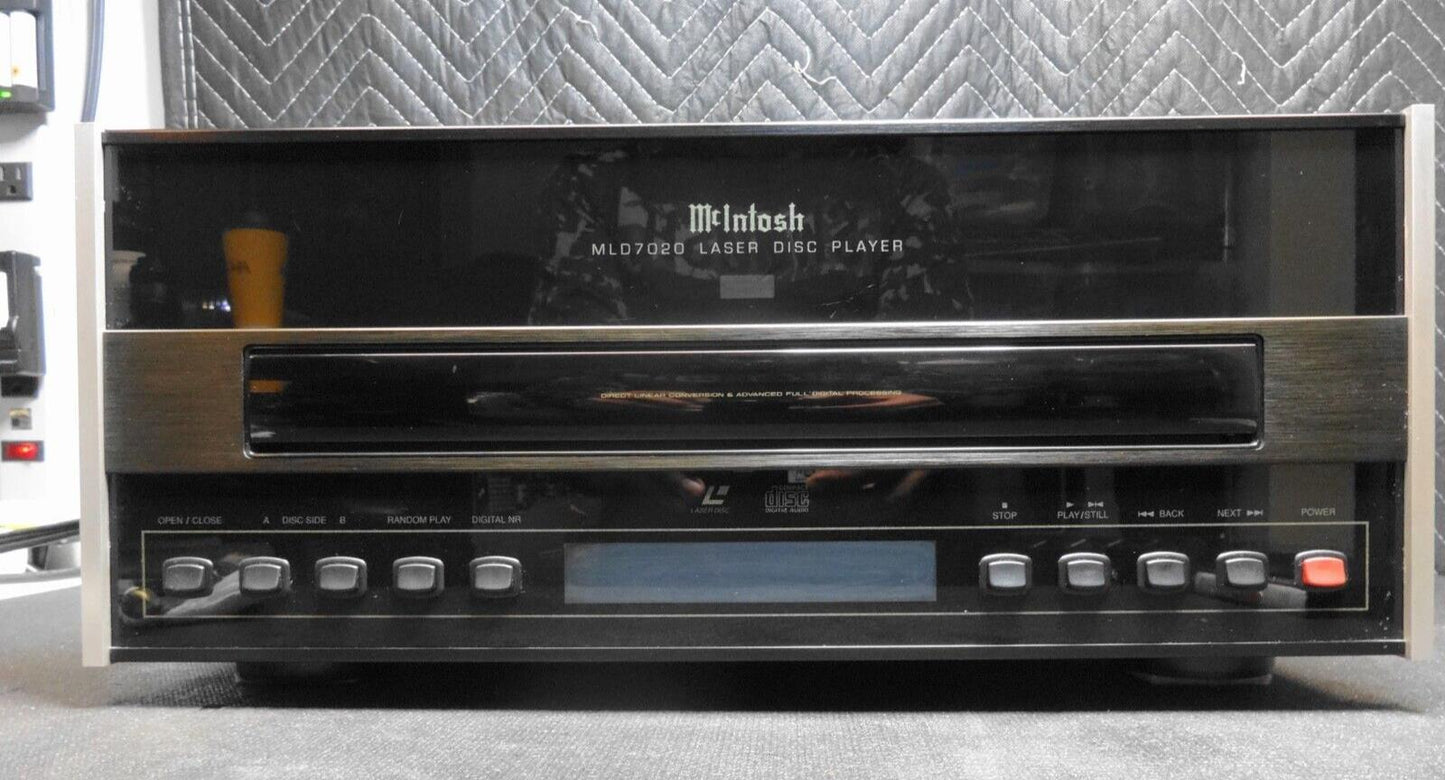 RARE VINTAGE MCINTOSH MLD7020 LASER DISK/CD PLAYER w/ AV Cables - *BROKEN*