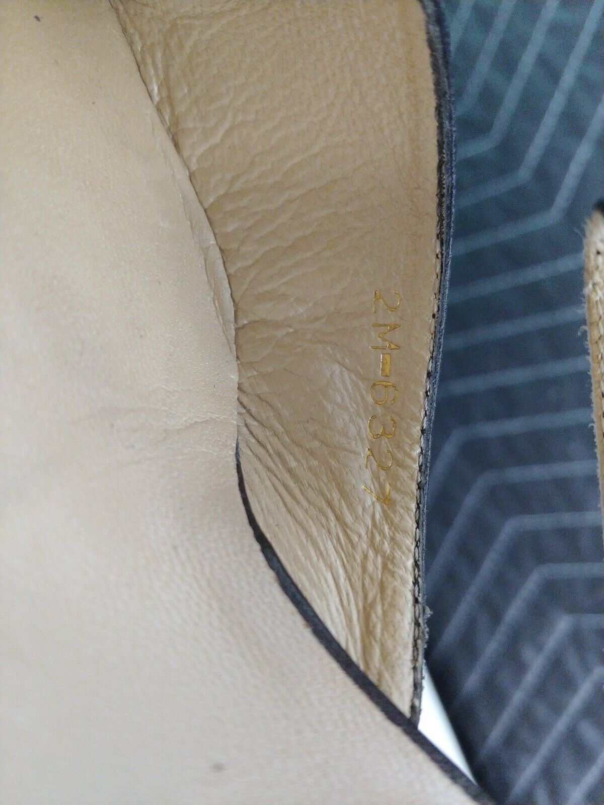 BALENCIAGA Black Knife Leather Pointed Heel - Size 38