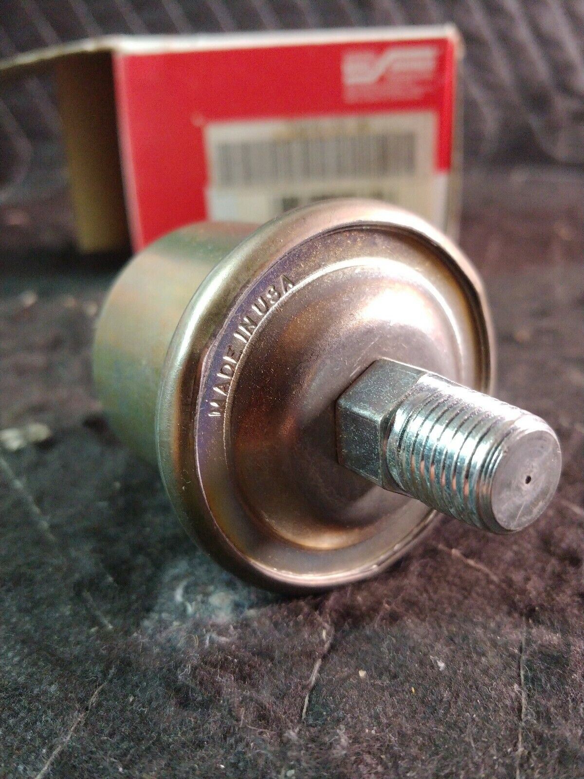 Borg Warner Oil Pressure Switch Part # S334 New In Box