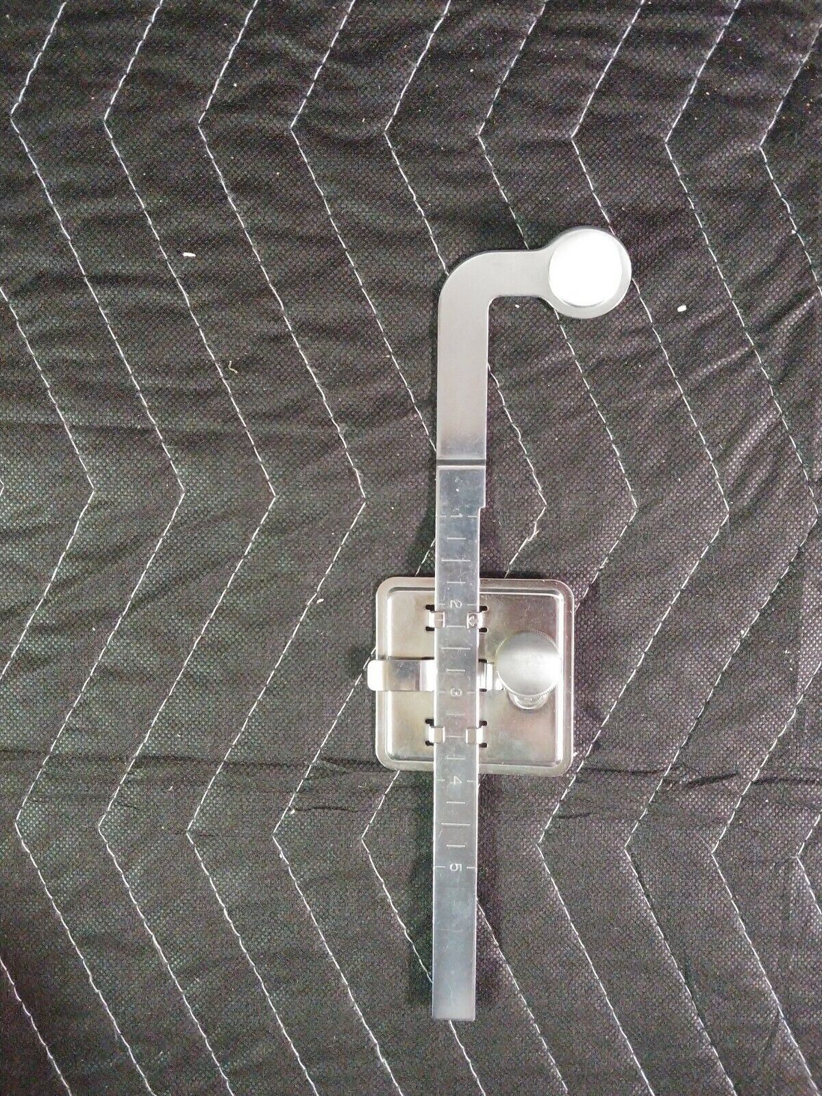 Singer Circular Stitcher for Touch & Sew Sewing Machines, Part 161847