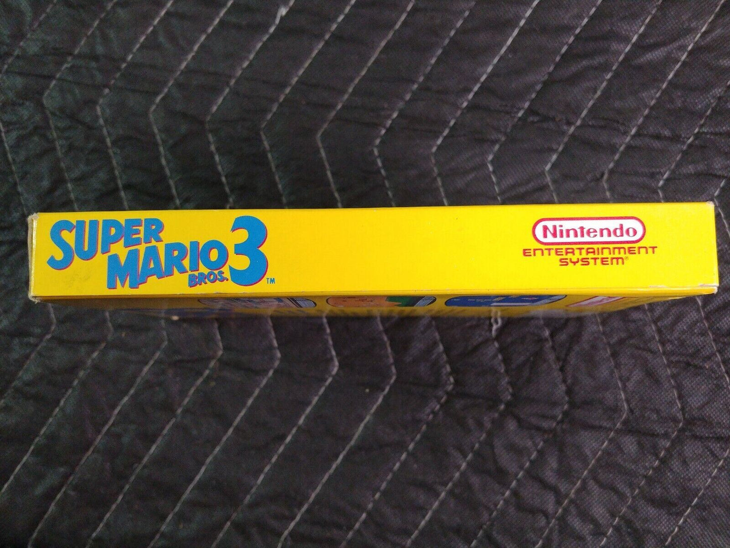 Super Mario Bros 3 Nintendo Classic NES with sleeve, manual box