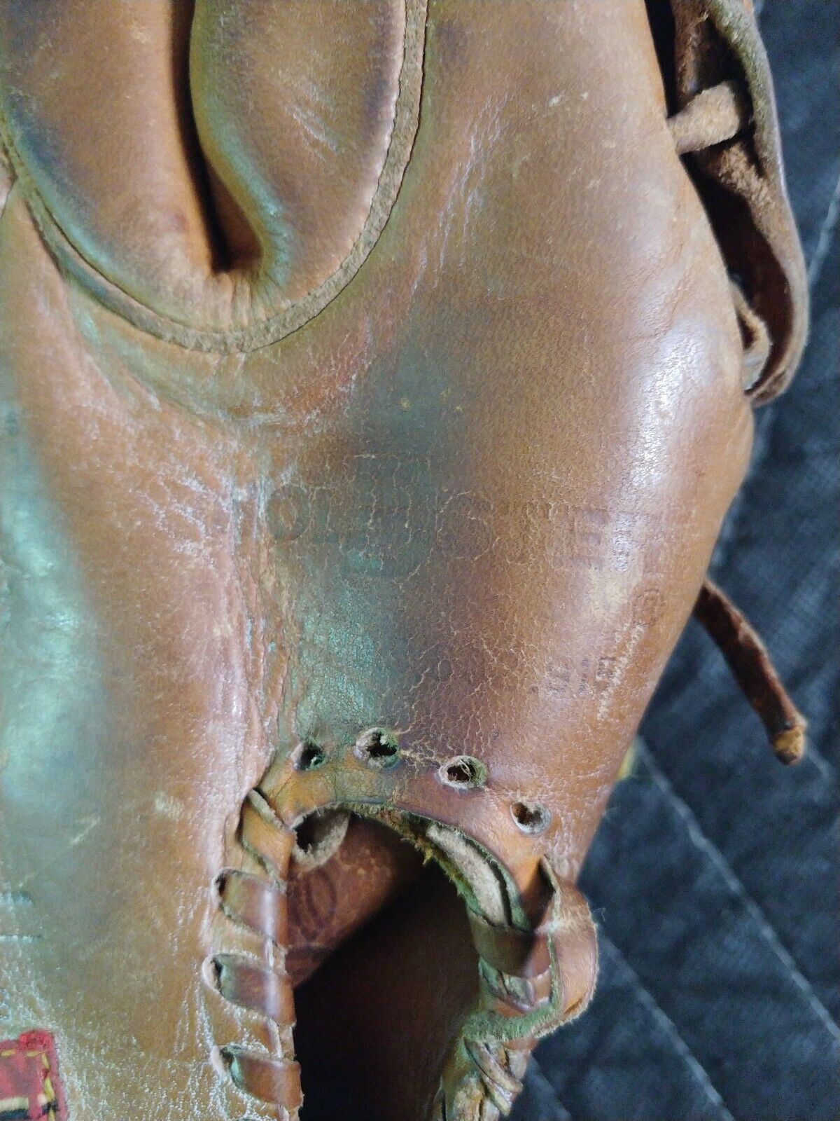 Rawlings Heart of the Hide -Right Hand Throw XFCB Bellow-Web-Made in the USA