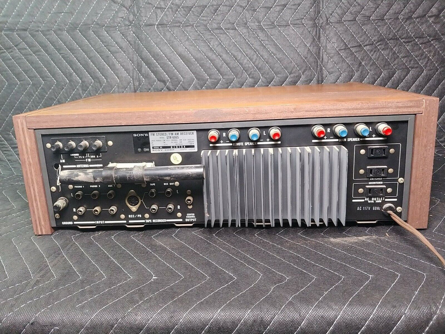 Vintage Sony STR-6065 Stereo Receiver