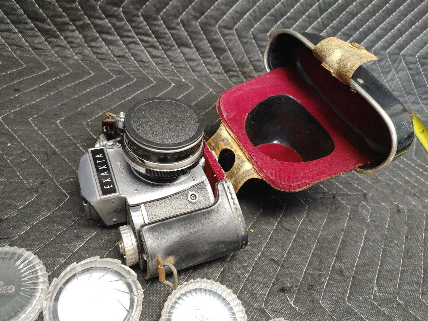 Ihagee Exakta Varex IIb Carl Zeiss Jena w/ filters and case