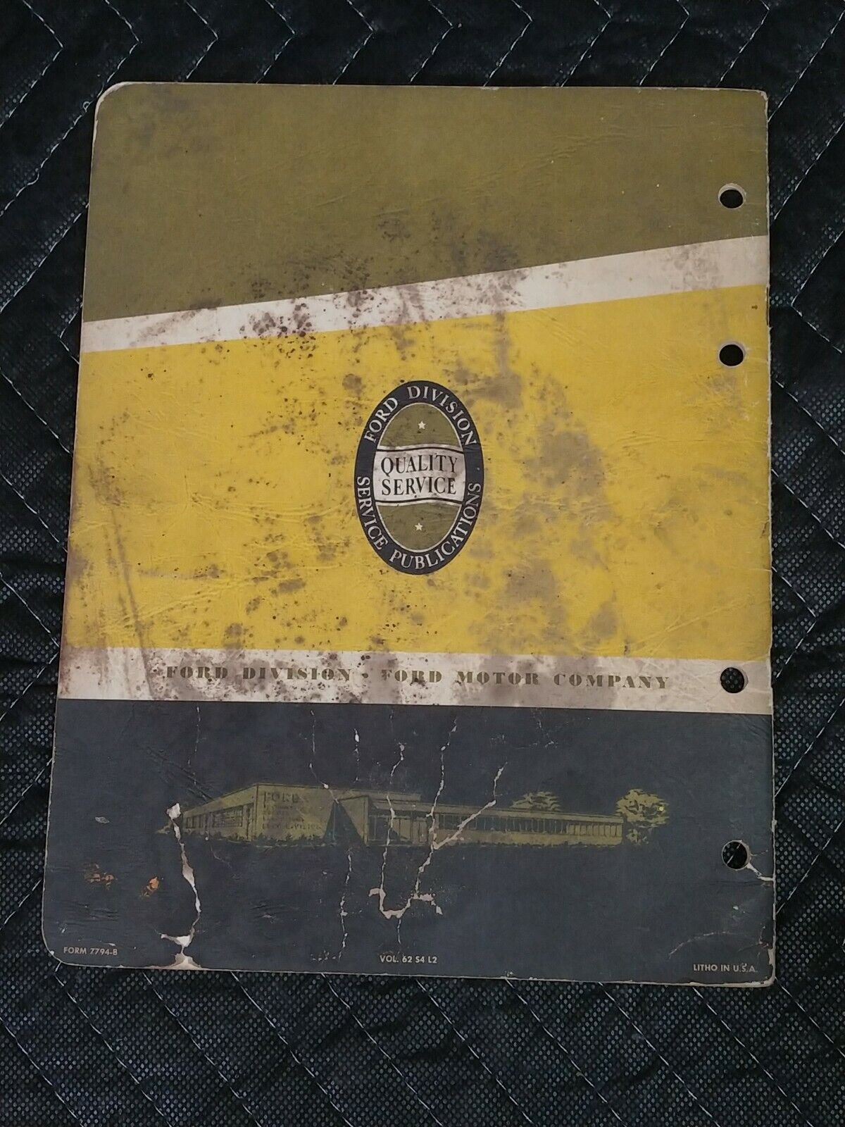 1962 FORD FAIRLANE BODY Service Handbook 20401 Factory Original Manual Info OEM