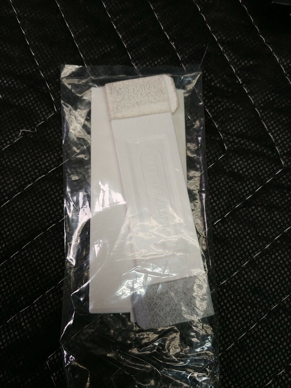 Nintendo 1989 NES Cleaning Kit Complete in Original Box, Manual & Cleaner