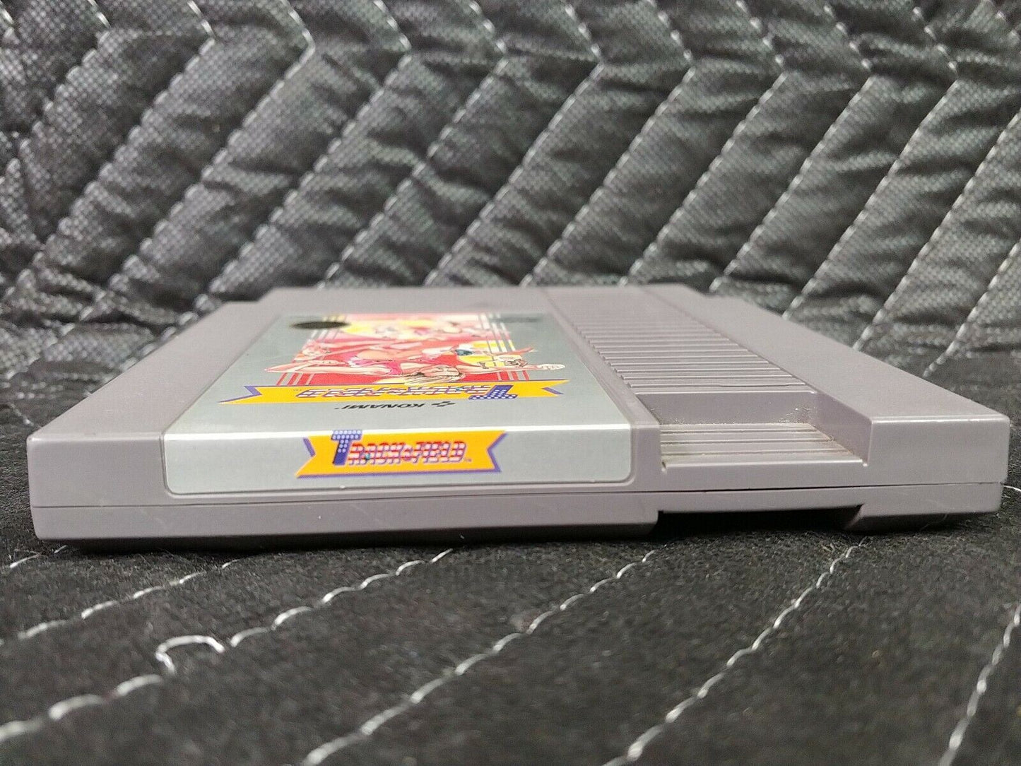 Track and Field NES Nintendo Game Cartridge 5 Screws