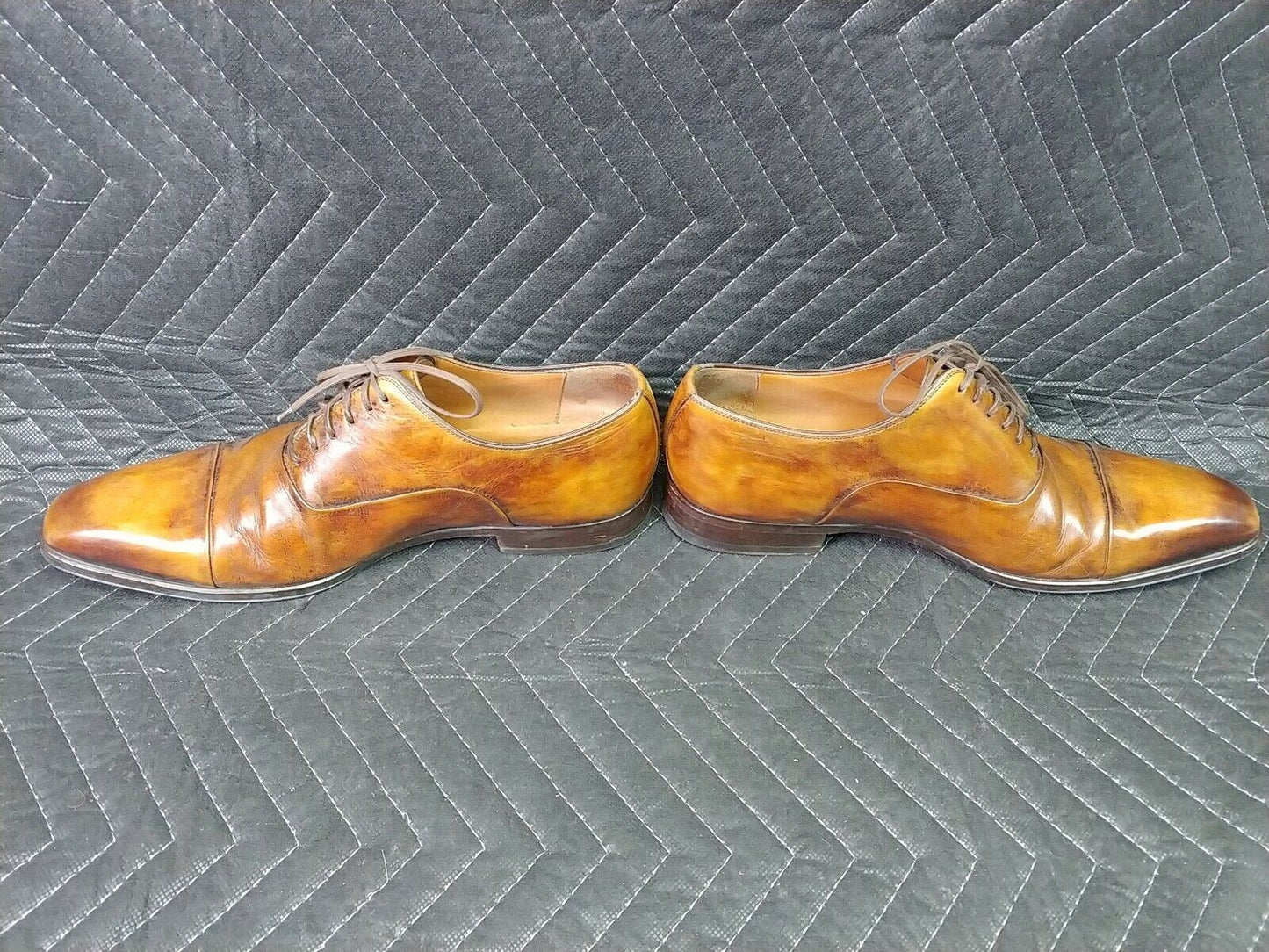 Magnanni Cap Toe Lace Up size 8-9 US (11676)