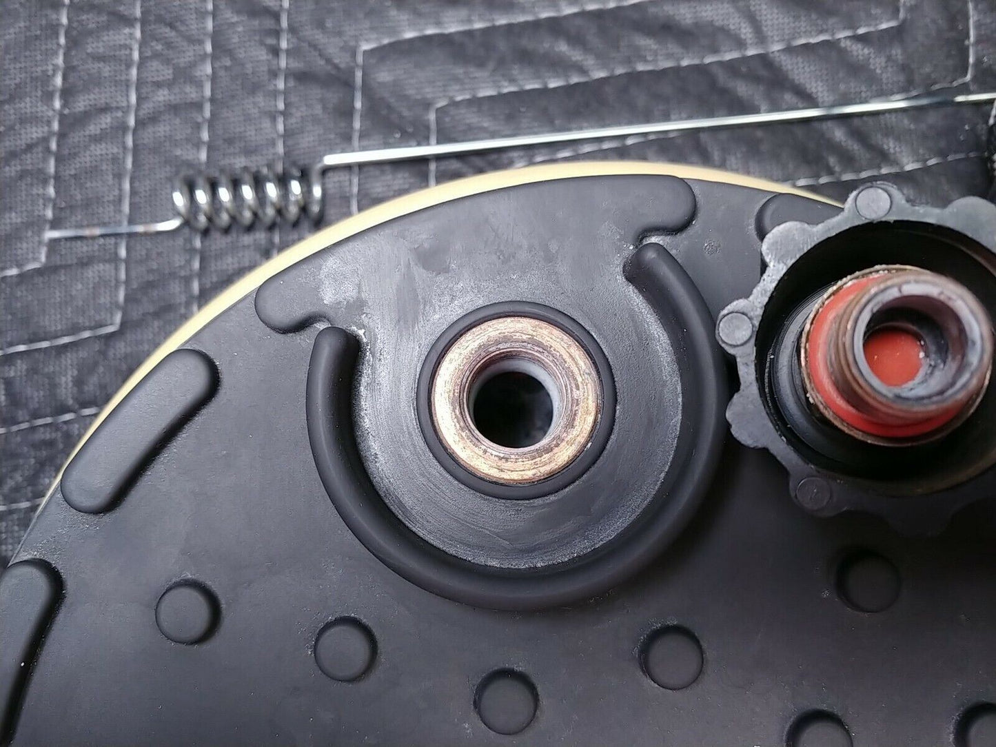 Laurastar Steamax 712 iron steam generator station