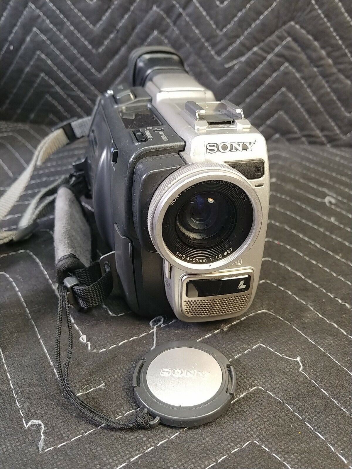 SONY DCR-TRV9 Mini DV Handycam Video Camera Camcorder