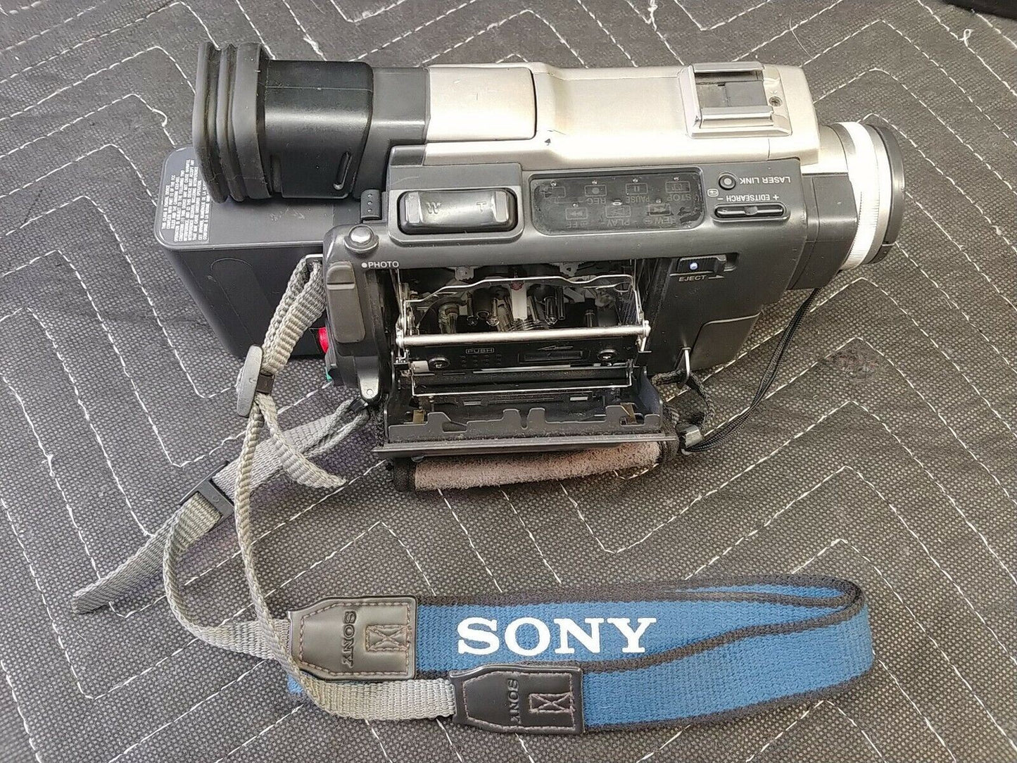 SONY DCR-TRV9 Mini DV Handycam Video Camera Camcorder