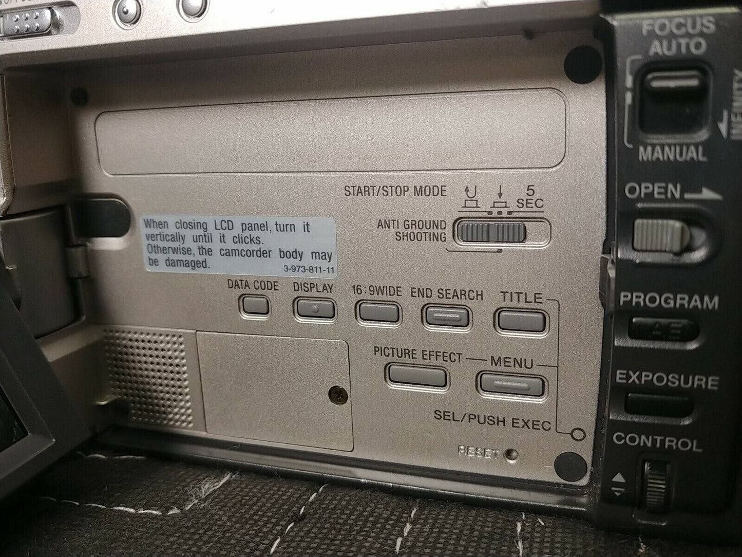 SONY DCR-TRV9 Mini DV Handycam Video Camera Camcorder