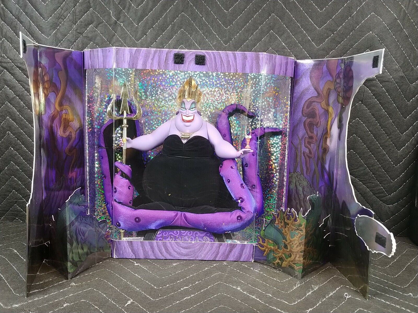 The Little Mermaid SEA WITCH URSULA Disney Great Villains NEW Doll 1997