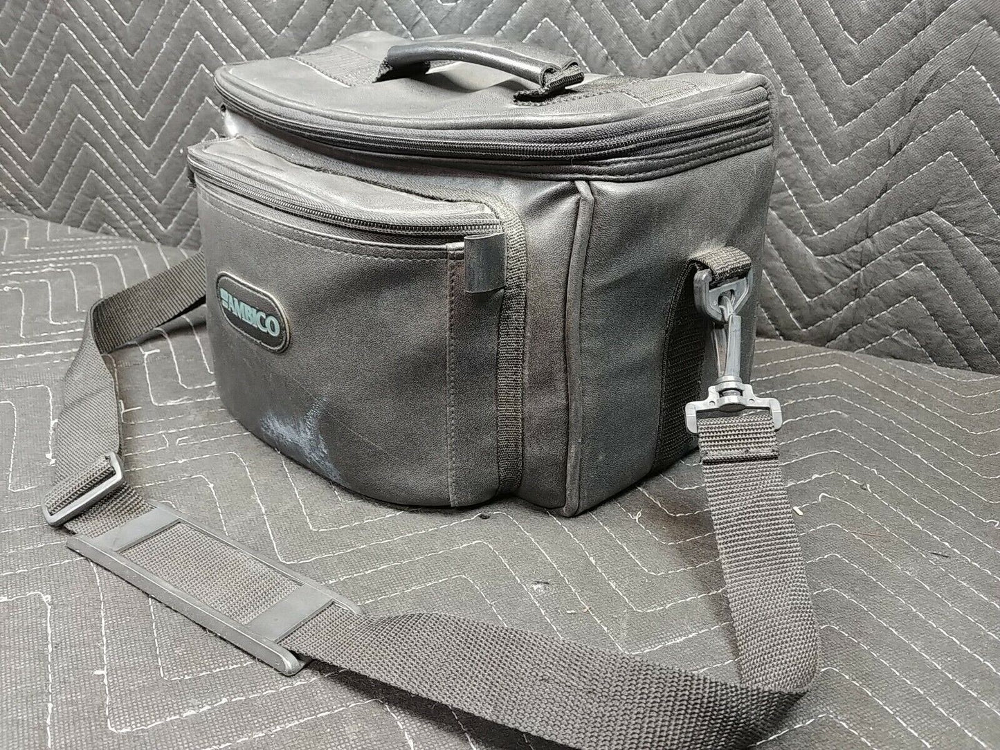 Sony DCR-TRV310 Digital 8 Handycam Bundle Camcorder Video Transfer TESTED WORKS