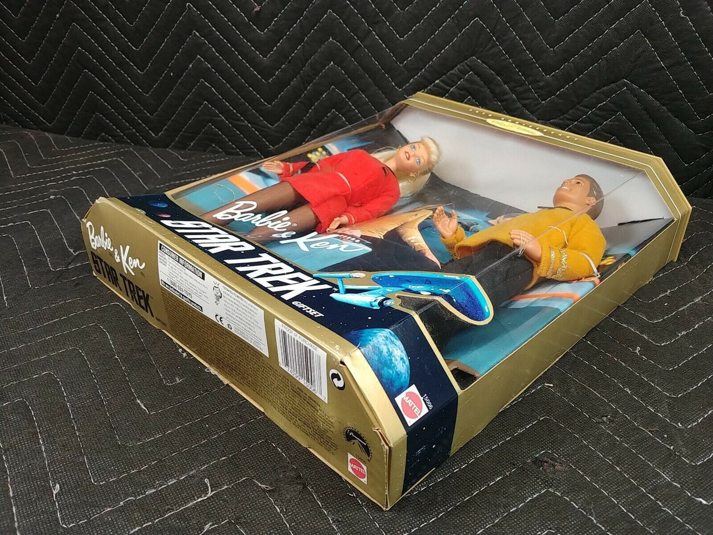Star trek Barbie and Ken Giftset 1996