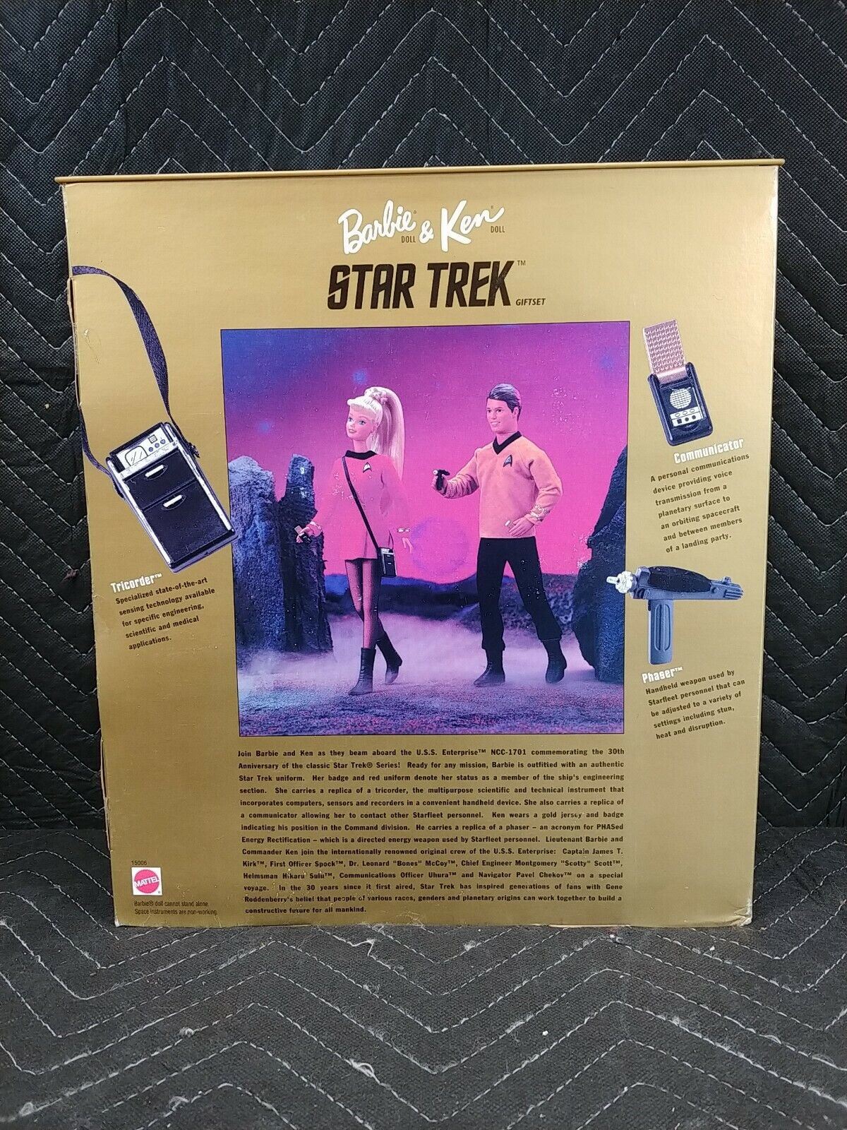 Star trek Barbie and Ken Giftset 1996