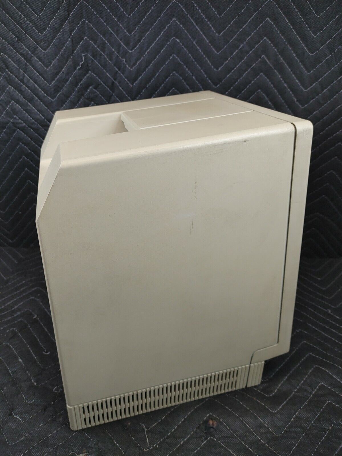 Vintage Macintosh SE M5011 Apple Mac Computer ~ Powers On ~ Parts/Repair