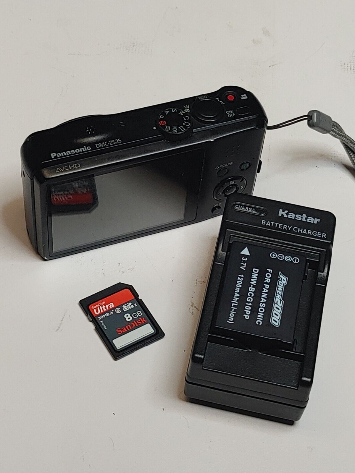 Panasonic Lumix DMC-ZS25 16.1 MP Compact Digital Camera 20x Zoom - Leica