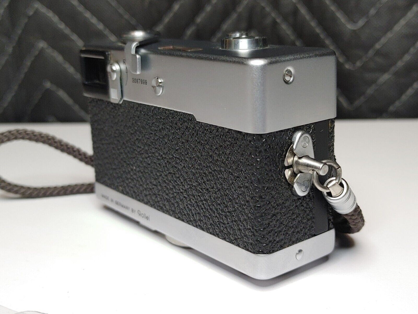 Rollei 35 silver 35mm Film - Tested - Tessar 40mm F/3.5 Lens w/ New Battery