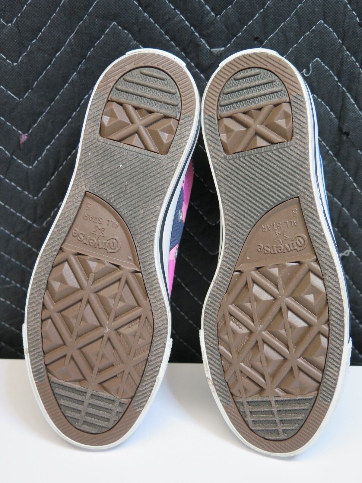 Shark Attack Converse Sneakers Men's 5 (Women's 7) - Hang Loose Flamingo