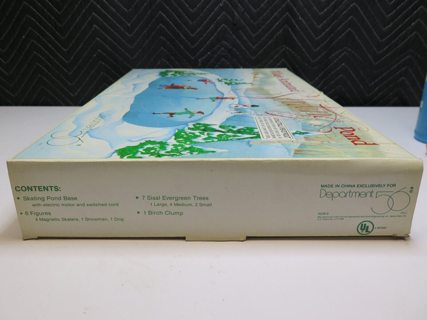 Department 56 Village Animated Skating Pond - 5229-9 - Complete in Box - Working