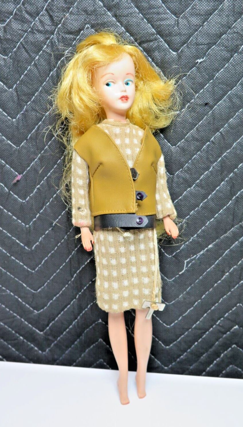 Vintage Blonde "TRESSY" Doll Growing Hair with Key w/ Dress Outfit, Vest