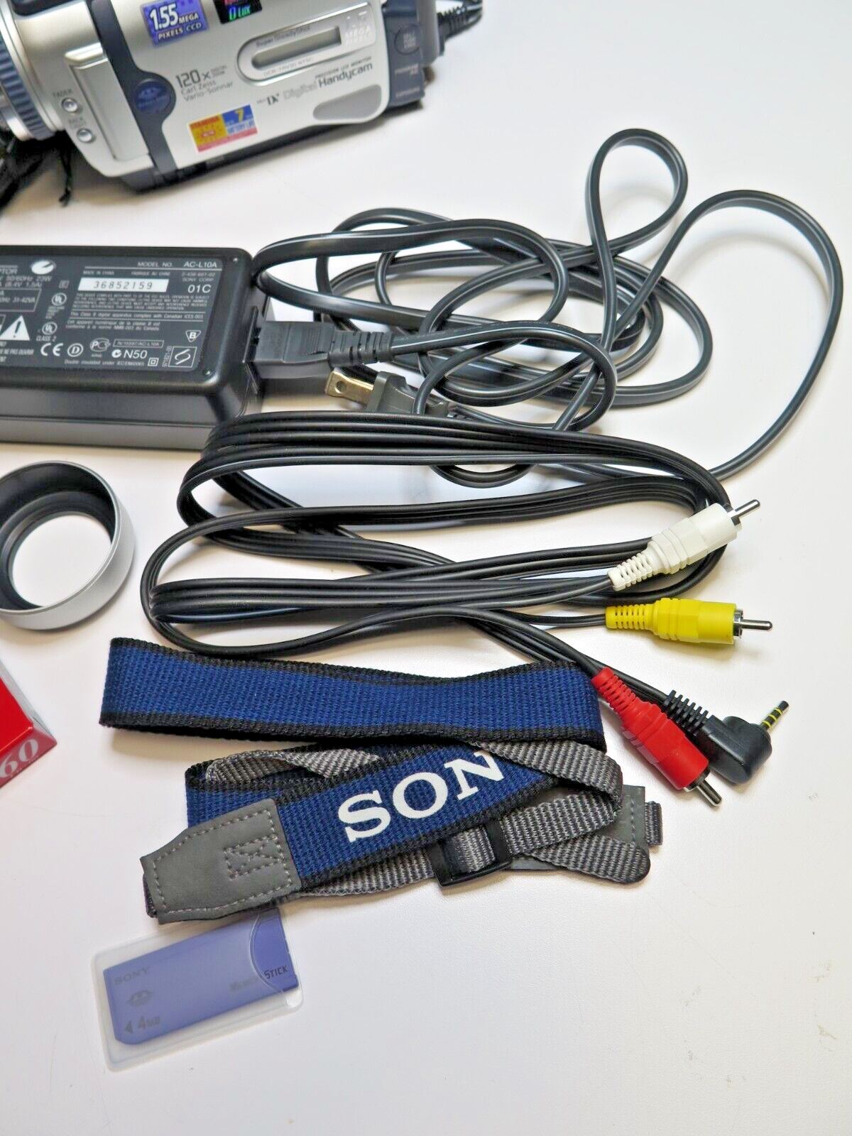 Sony DCR-TRV30 MiniDv Mini Dv Camera Stereo Camcorder VCR Player Video Transfer