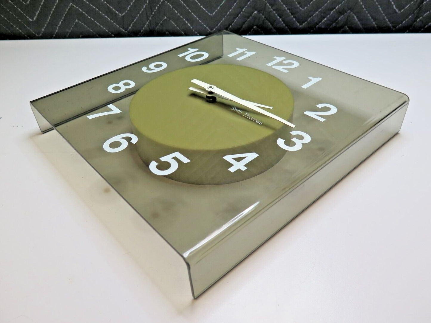 Vintage 1970's Seth Thomas "Visionette" 2192-000 MCM Retro Smoked Lucite Clock