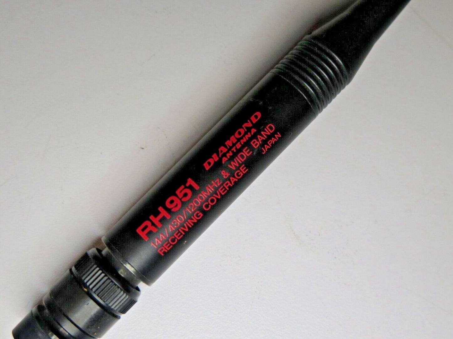Diamond RH951 SMA-M VHF/UHF 144/430/1200 MHz Antenna for Handheld Radios - Japan