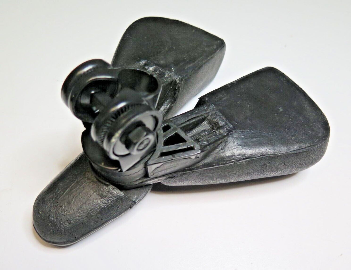 Adjustable Width Bike Saddle - Split Bicycle Seat - BiSaddle