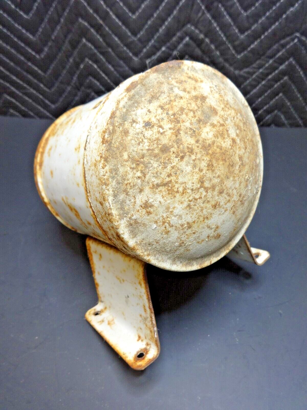 Vintage White Metal Boraxo Borax Gas Station Powdered Hand Soap Dispenser Works