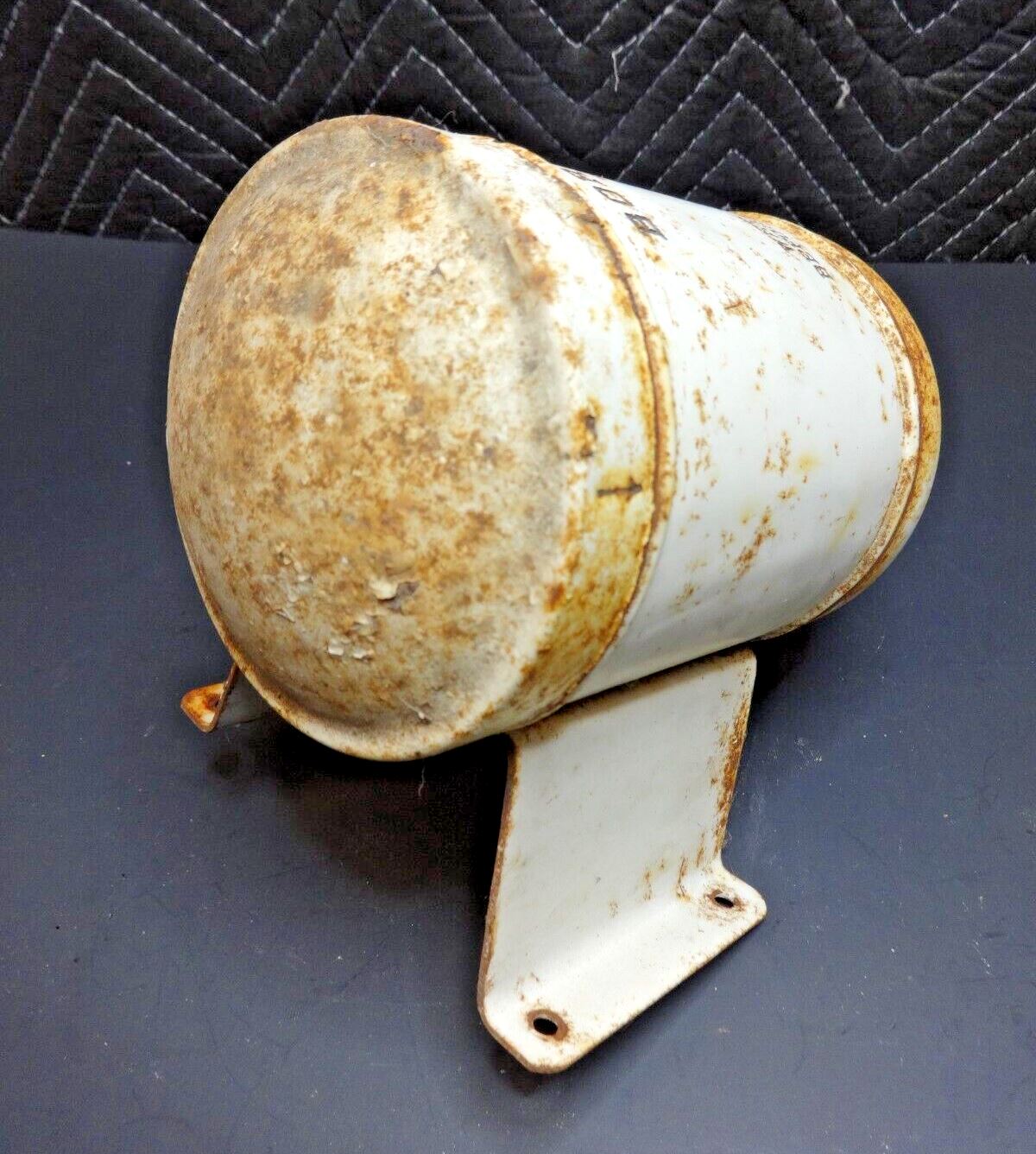 Vintage White Metal Boraxo Borax Gas Station Powdered Hand Soap Dispenser Works