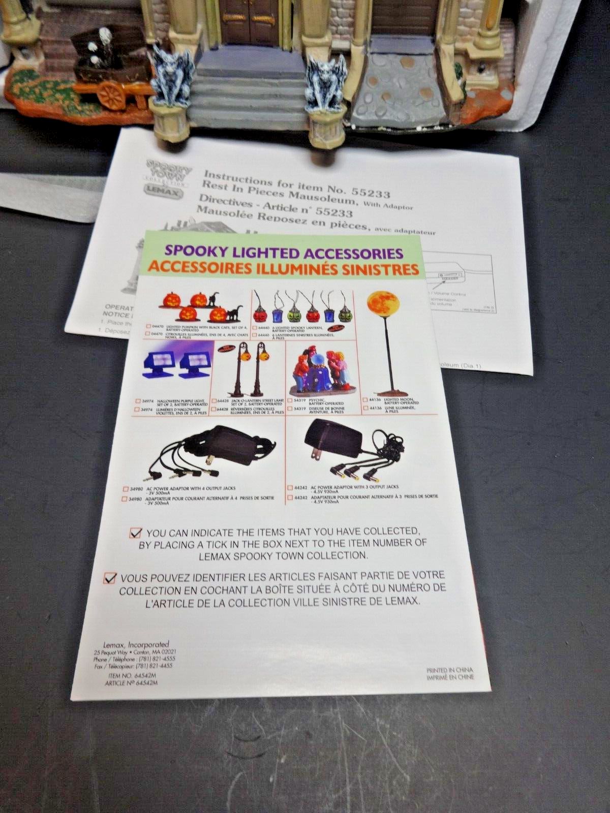 2005 Lemax Spooky Town “Rest In Pieces Mausoleum” #55233 Lights Sound Motion