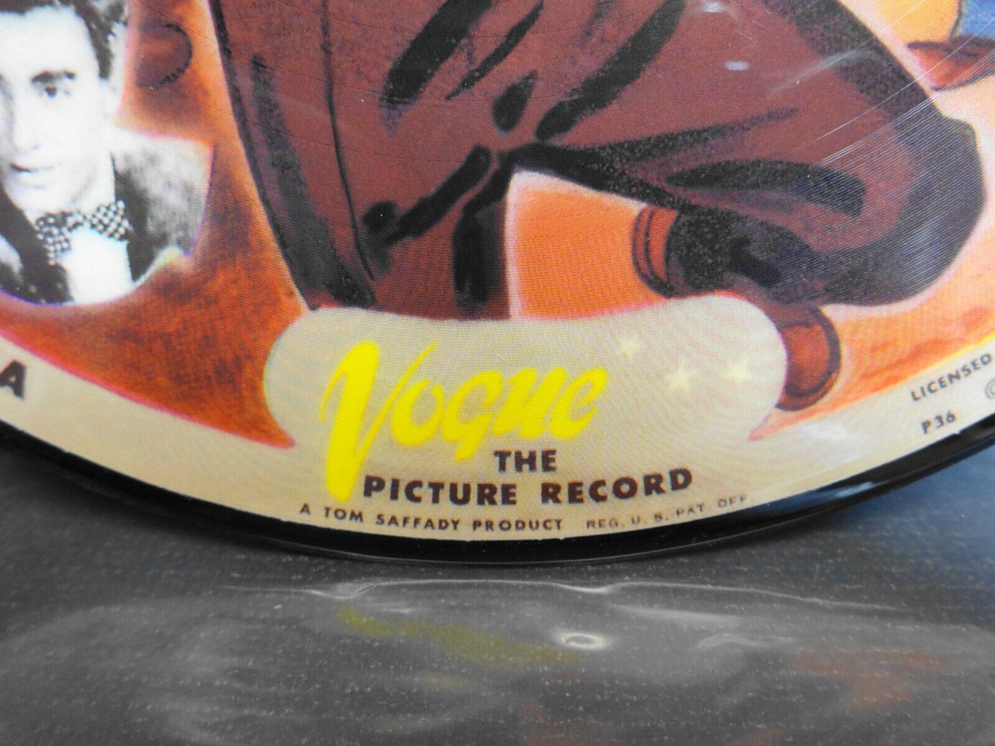 Vogue The Picture Record Double Sided R-713 Working on the Railroad