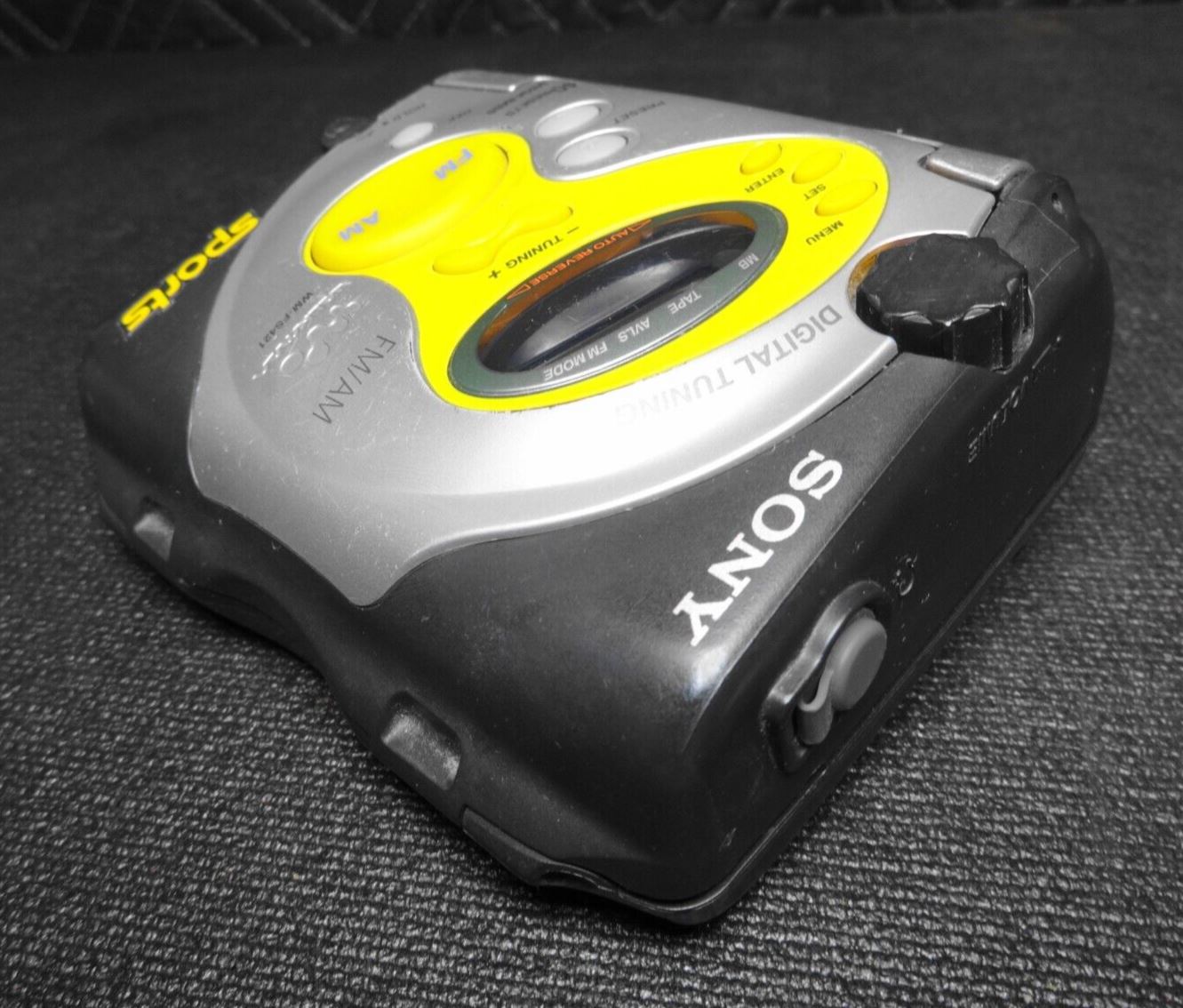 Sony Sports Walkman WM-FS421 TV/Weather/FM/AM Cassette Portable Radio *Serviced*