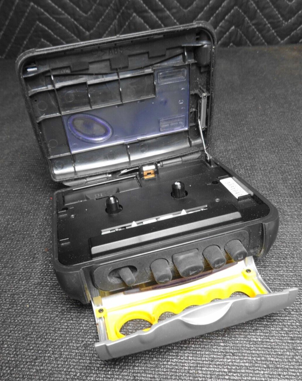 Sony Sports Walkman WM-FS421 TV/Weather/FM/AM Cassette Portable Radio *Serviced*