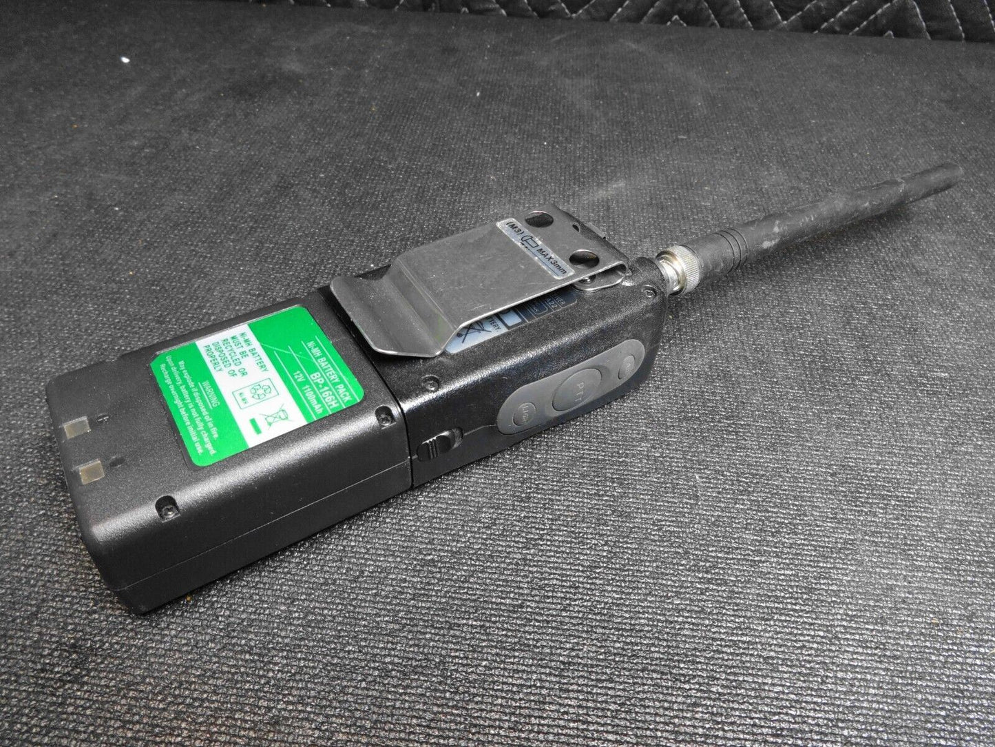 Icom IC-A22 VHF Air Band Transceiver w/ Battery - Handheld Aircraft Monitoring