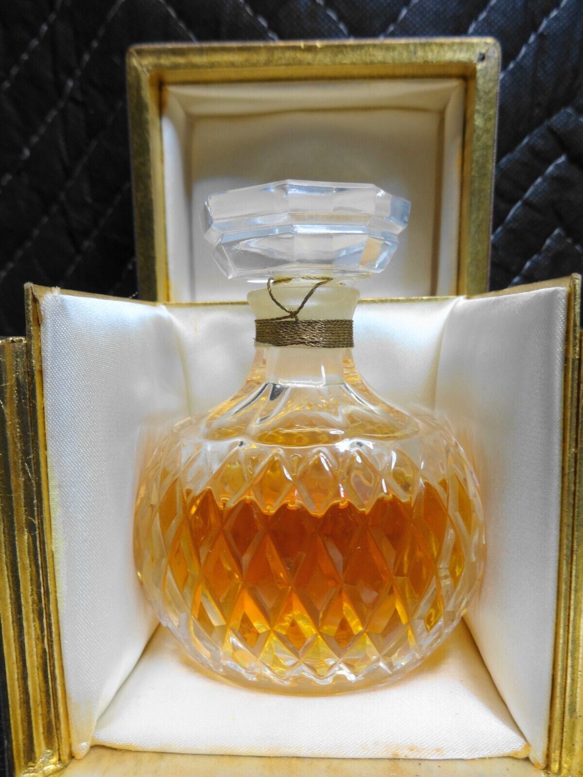 Vintage NINA RICCI CAPRICCI 1.5 oz Perfume Parfum, Lalique Sealed Bottle NOS