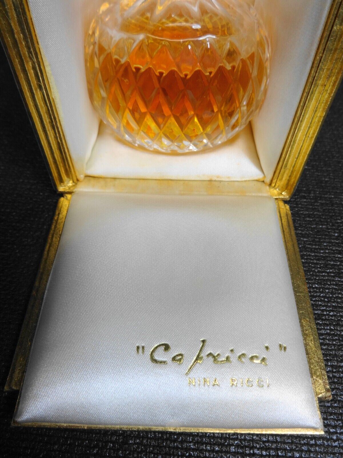 Vintage NINA RICCI CAPRICCI 1.5 oz Perfume Parfum, Lalique Sealed Bottle NOS