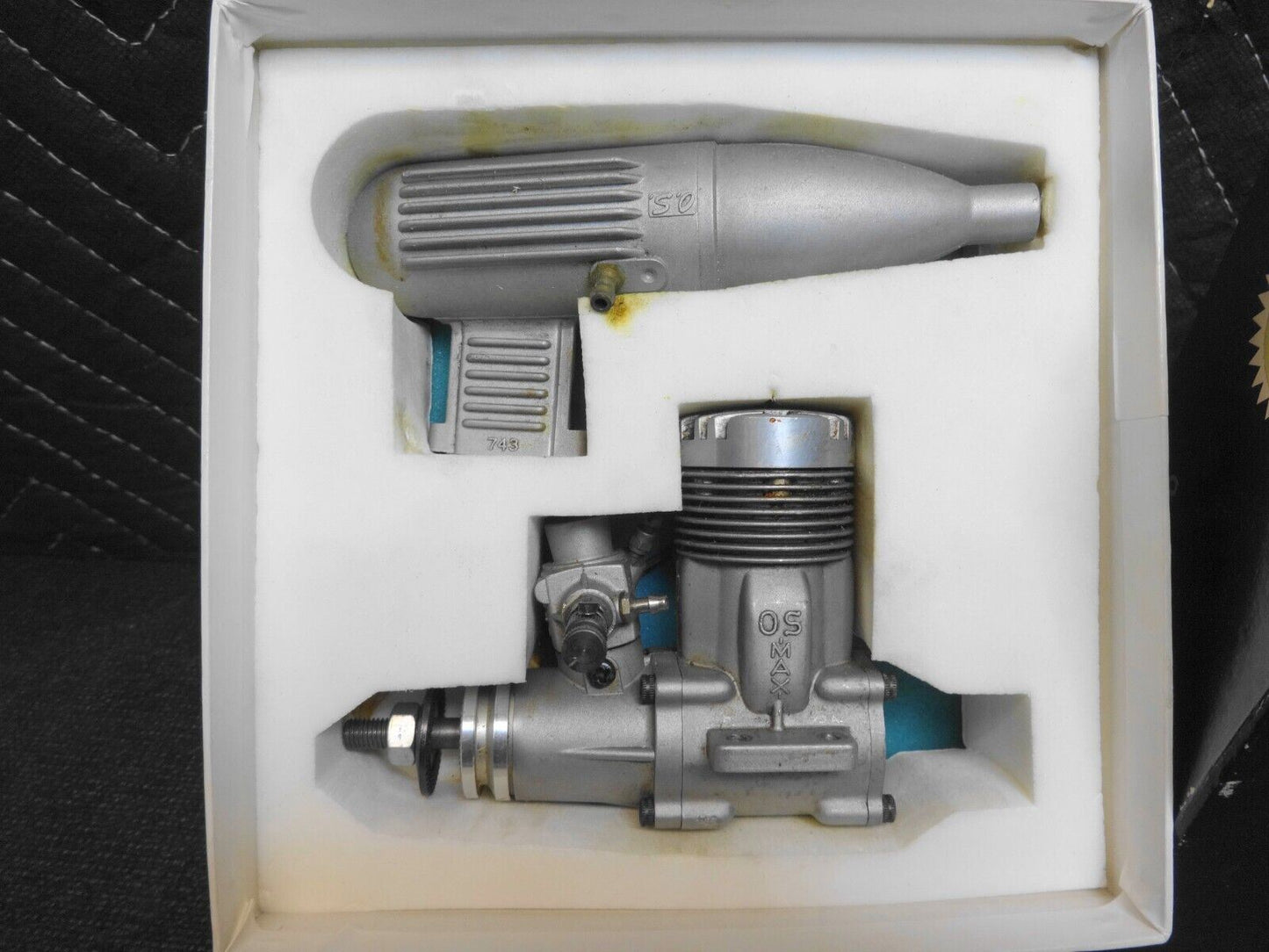 OS MAX 40F SR RC MODEL AIRPLANE ENGINE WITH MUFFLER & Original Box