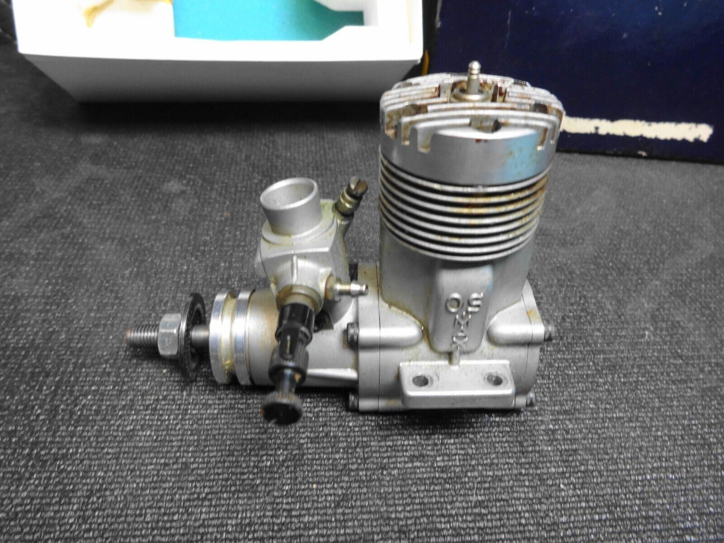 OS MAX 40F SR RC MODEL AIRPLANE ENGINE WITH MUFFLER & Original Box