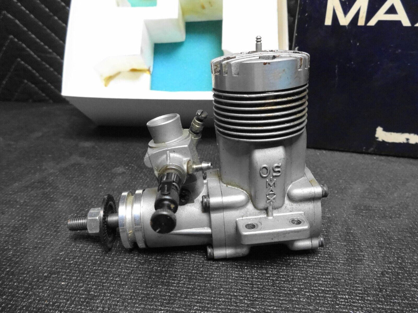 OS MAX 40F SR RC MODEL AIRPLANE ENGINE WITH MUFFLER & Original Box
