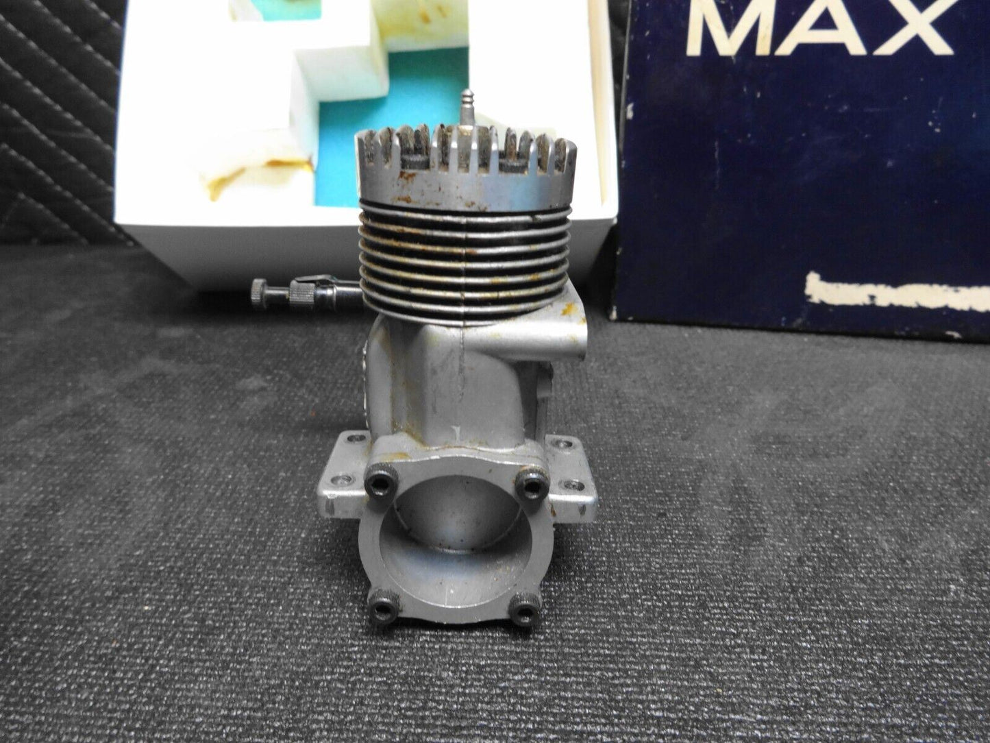 OS MAX 40F SR RC MODEL AIRPLANE ENGINE WITH MUFFLER & Original Box