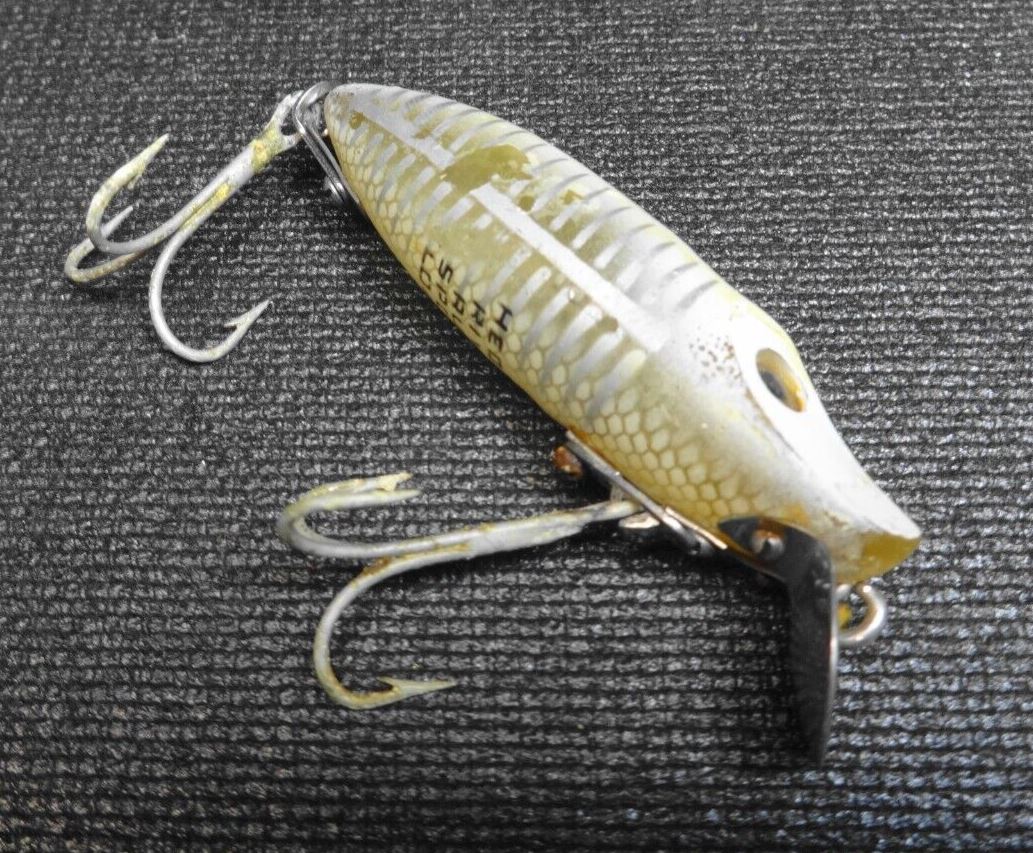 Vintage Heddon River Runt Spook Floater Yellowfish Shore
