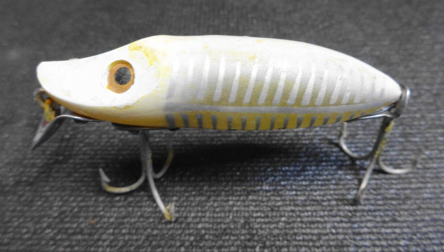 Vintage Heddon River Runt Spook Floater Yellowfish Shore