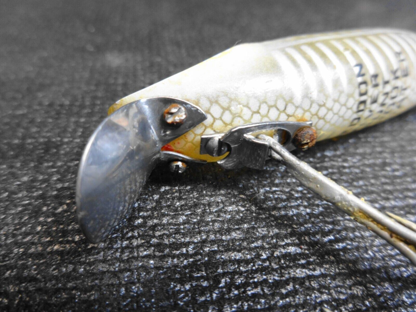 Vintage Heddon River Runt Spook Floater Yellowfish Shore