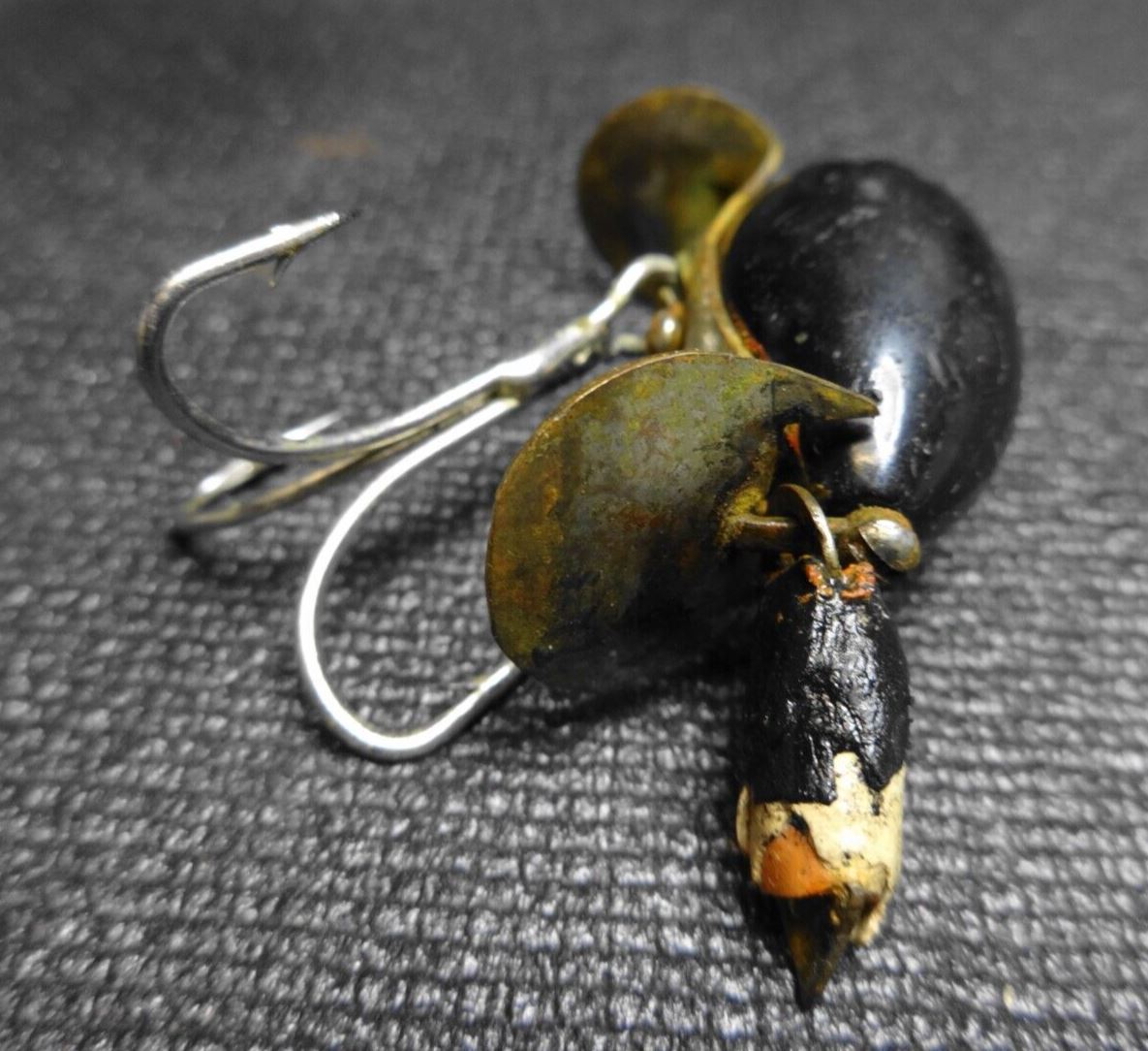 Vintage Heddon Hula Dancer Fishing Lure - Black