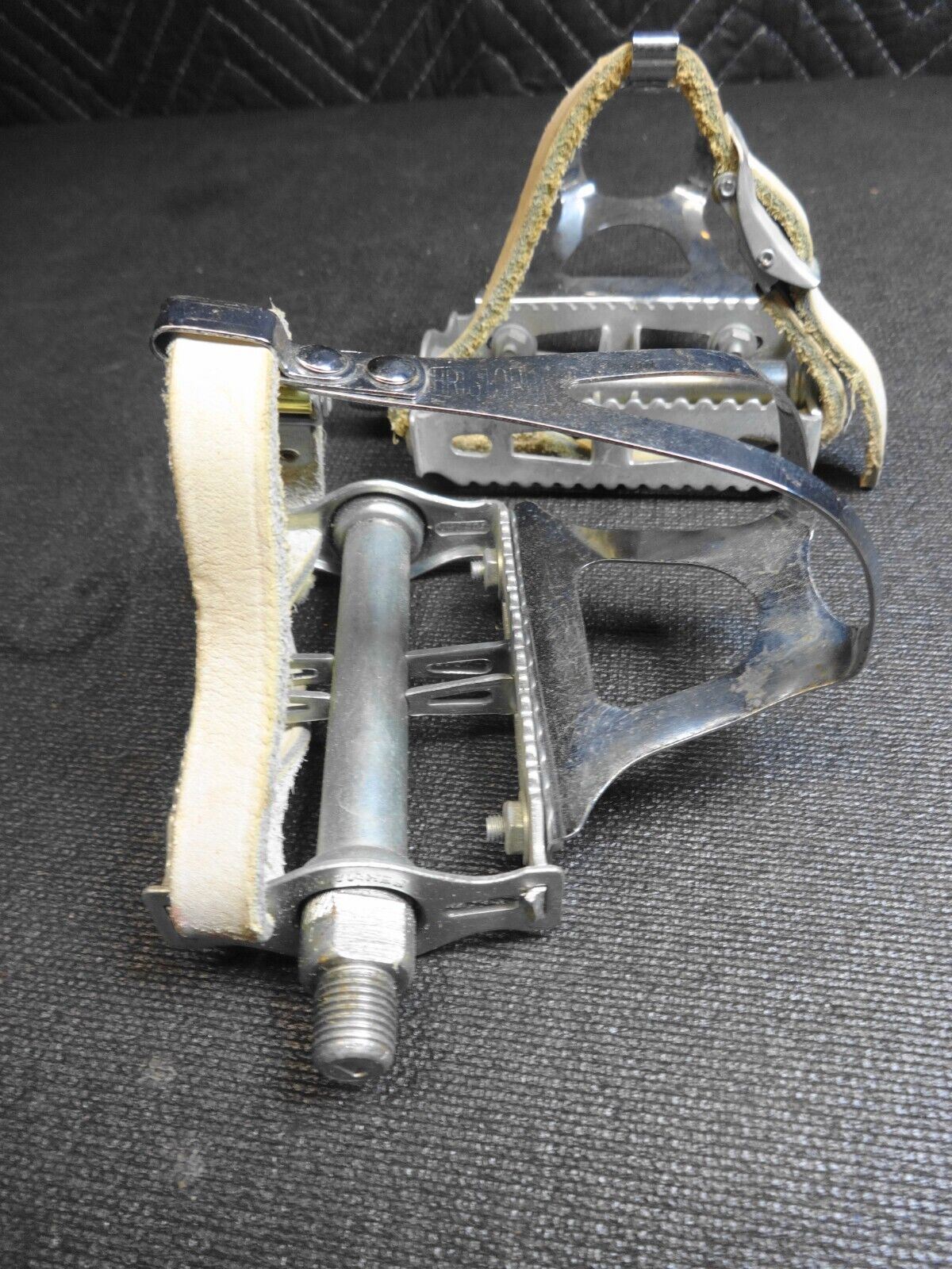 Vintage Union Pedals Christophe Toe Clip White Leather Strap