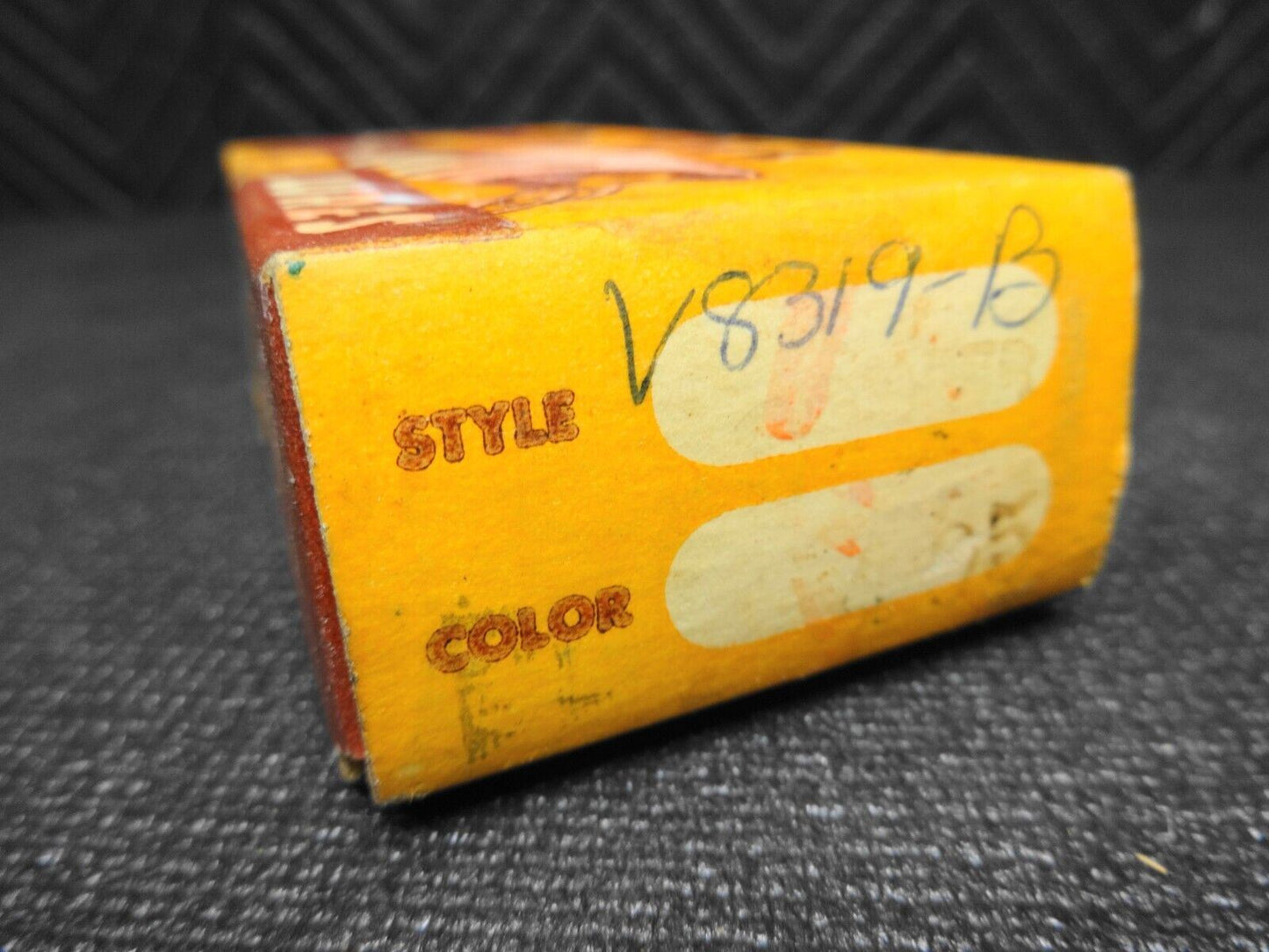 Old Package Bomber Deep Running Lure Crankbait 3.5" - Gray in Box - V8319-B